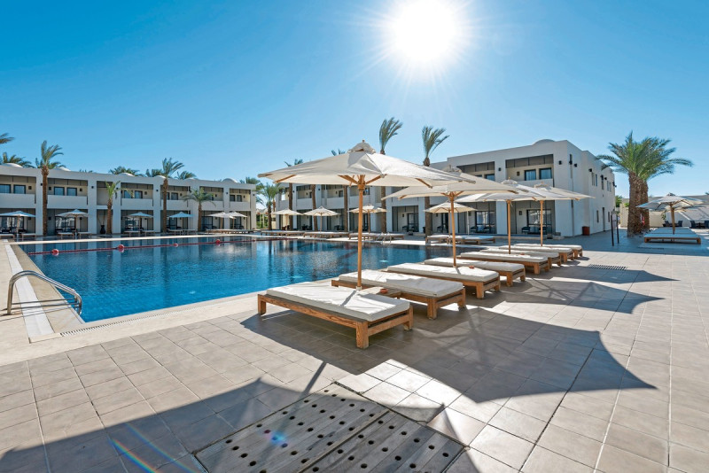 Reef Oasis Beach Resort