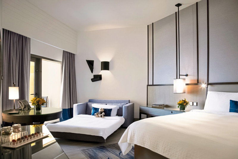 Wohnbeispiel Sea View Family Room with Balcony