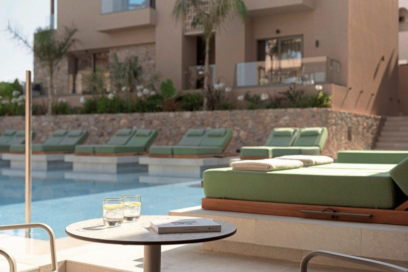 Paralos Venus Suites