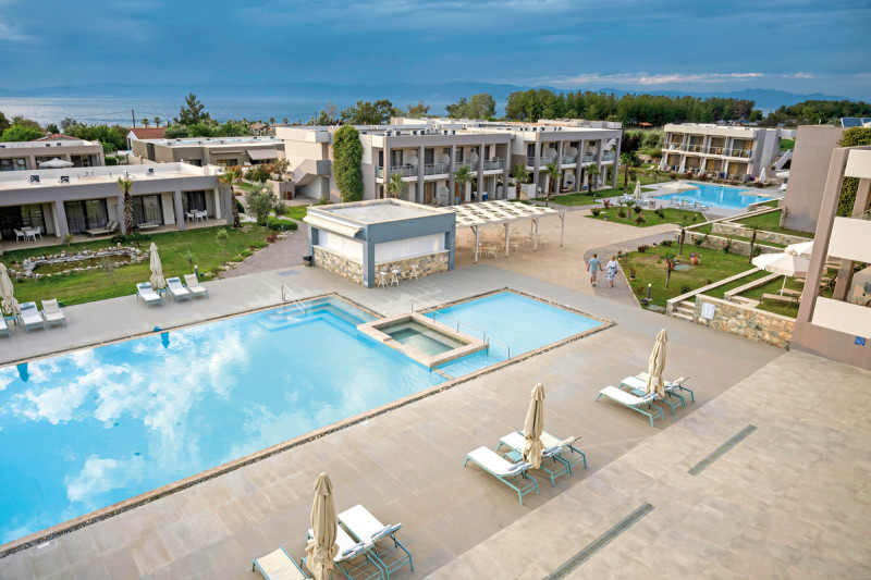 Alea Hotel & Suites