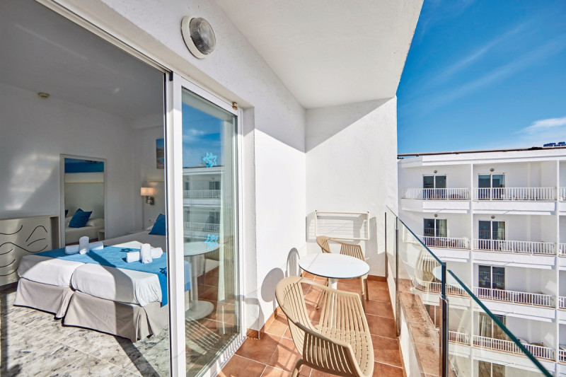 Wohnbeispiel Doppelzimmer Poolblick