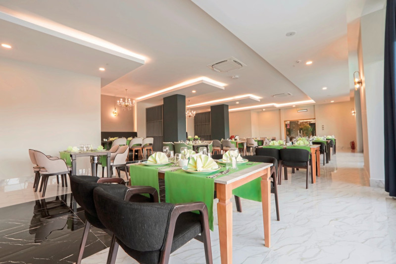 &Aacute;-la-carte-Restaurant