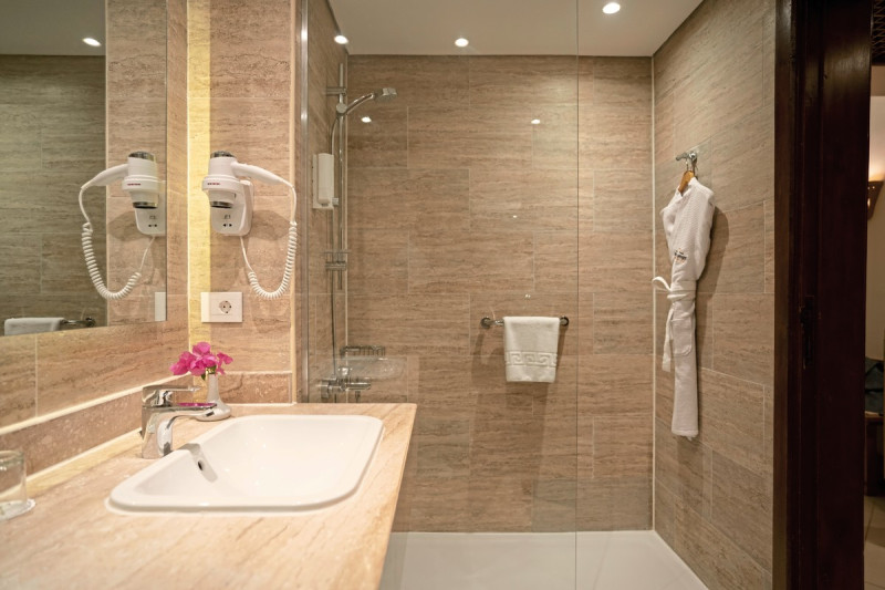 Beispiel Bad Familienzimmer