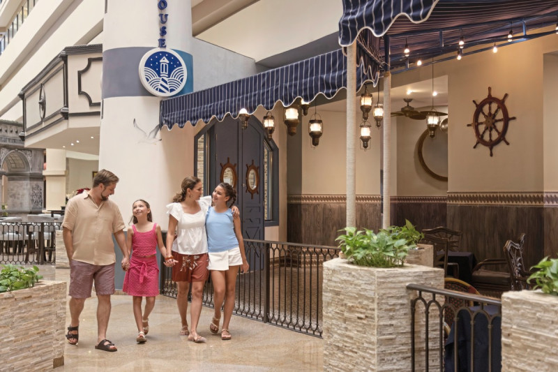 Seadust Cancun Family Resort