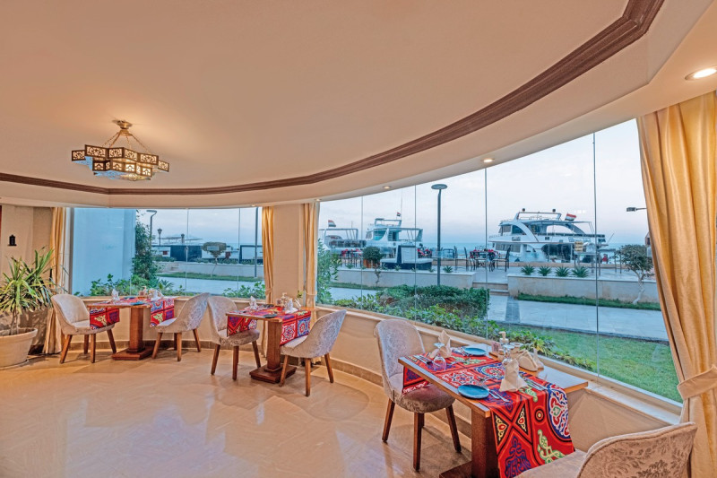 SUNRISE Holidays Resort