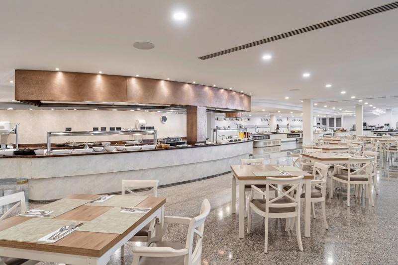 Alua Gran Camp de Mar