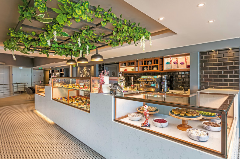 Limak Lara De Luxe Resort