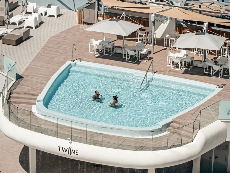 Wohnbeispiel Doppelzimmer Elevate Upper Level seitl. Meerblick