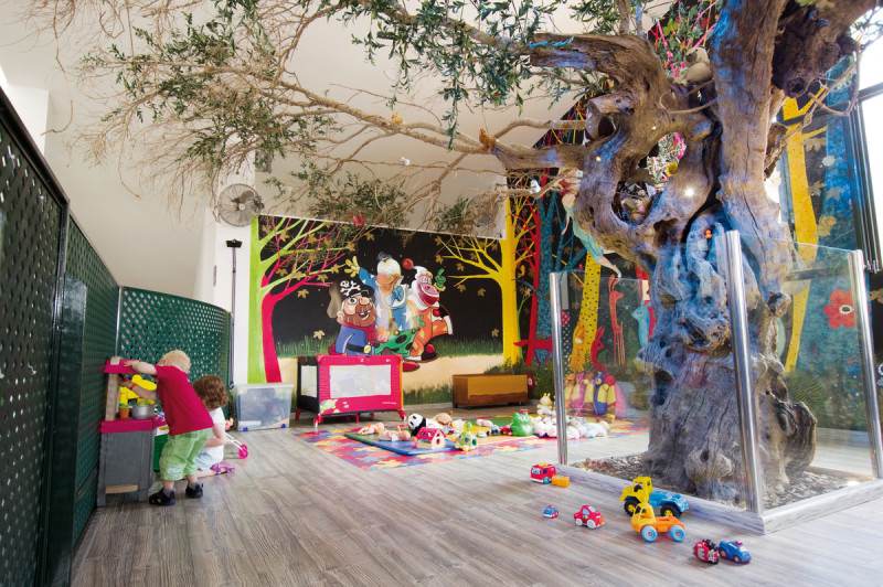 Royal Son Bou Family Club