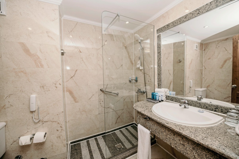 Beispiel Bad Suite Familie