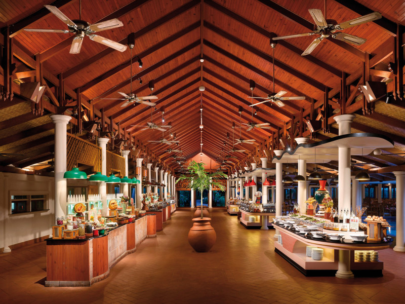 Royal Island Resort & Spa