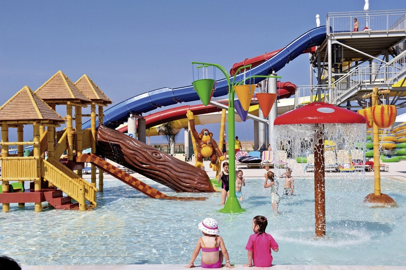 Louis Phaethon Beach