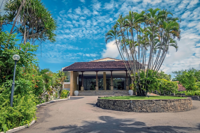 Tangerine Beach Hotel