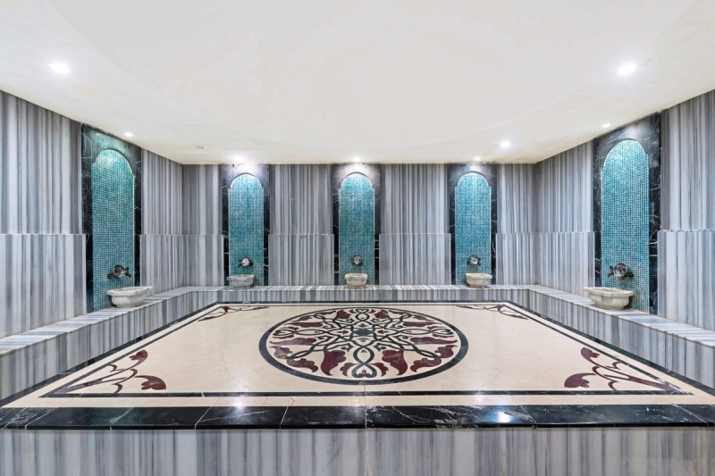 LRS Lake & River Side Hotel & Spa