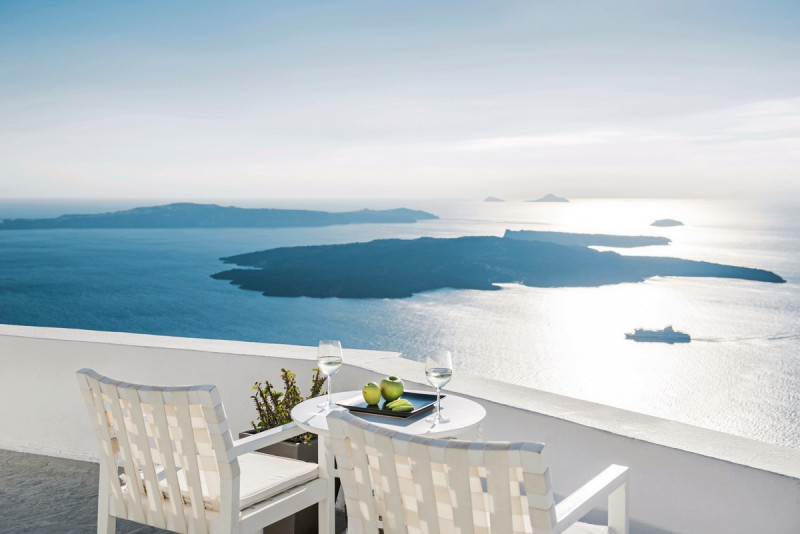 On The Rocks Santorini