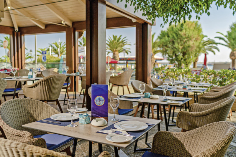 Kyma Suites Beach Hotel