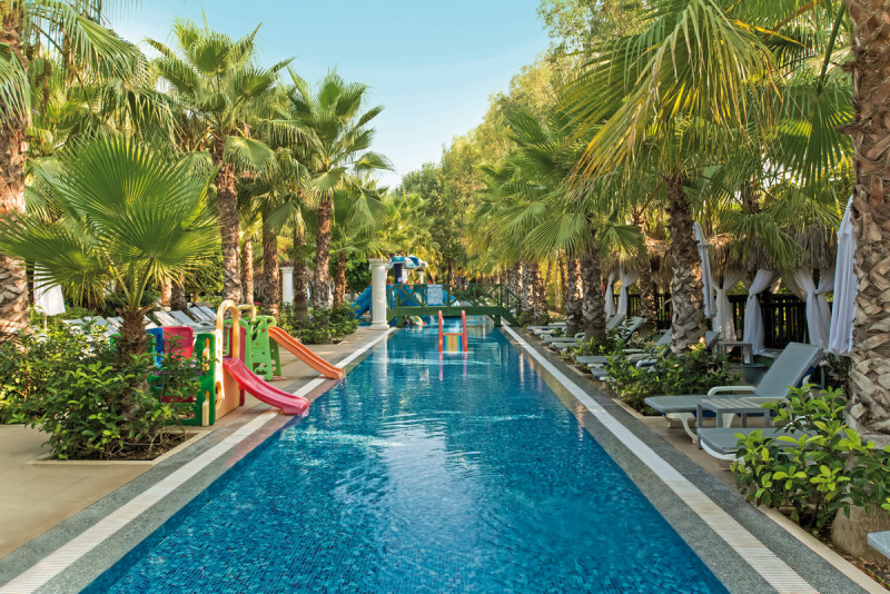 Delphin Palace