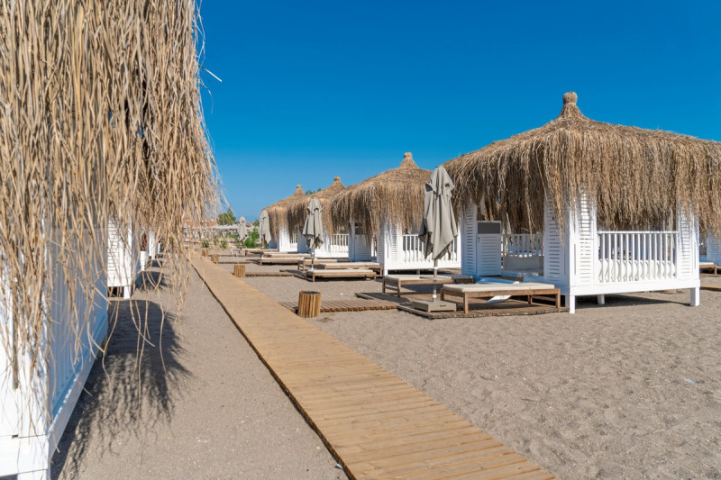 Lara Barut Collection