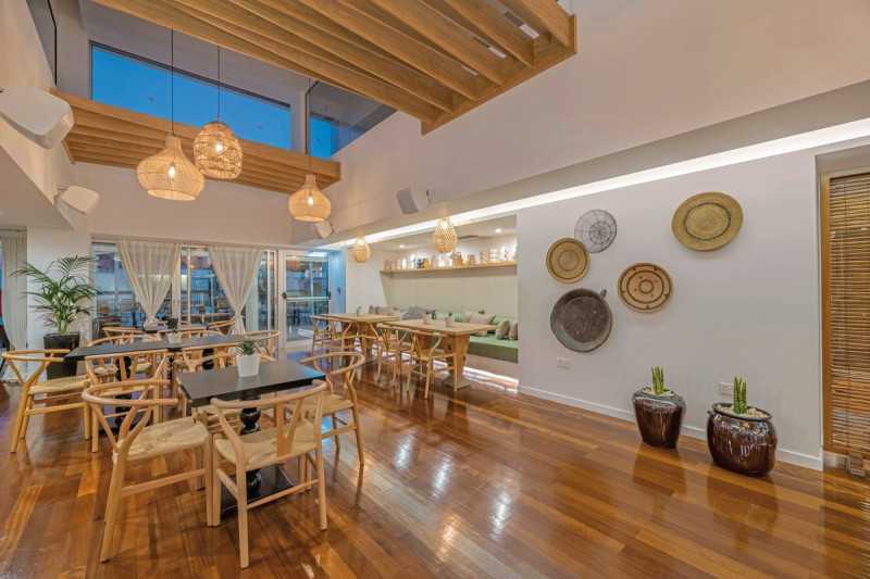 Napa Mermaid Hotel & Suites