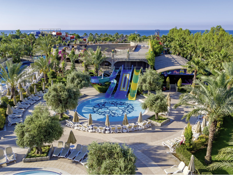 Royal Holiday Palace