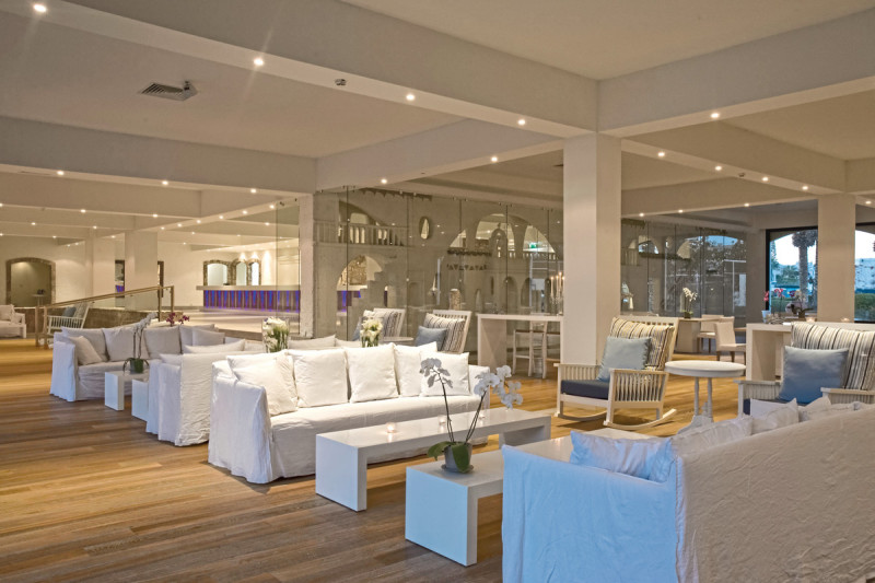 Sandy Beach Hotel & Spa