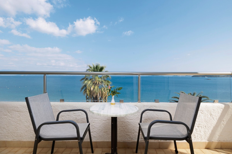 Wohnbeispiel Familienzimmer seitl. Meerblick