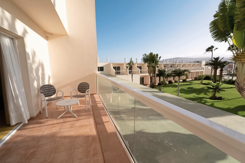 Wohnbeispiel Familienzimmer Poolblick