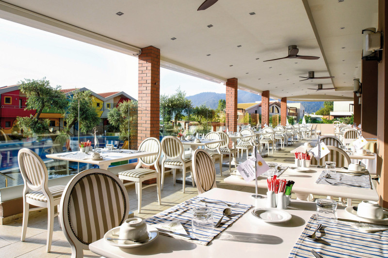 Alexandra Golden Boutique Hotel