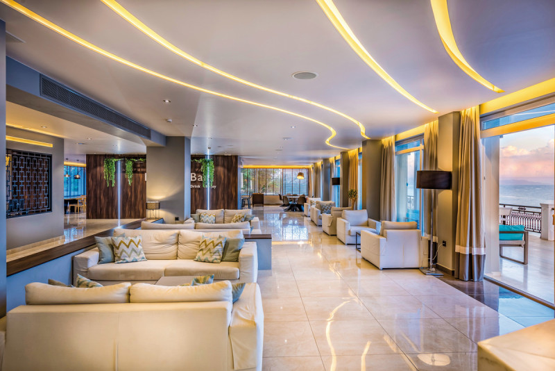 Alexandra Beach Resort & Spa