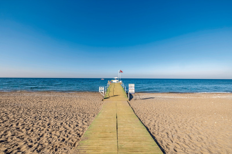 Crystal Admiral Aqua Collection