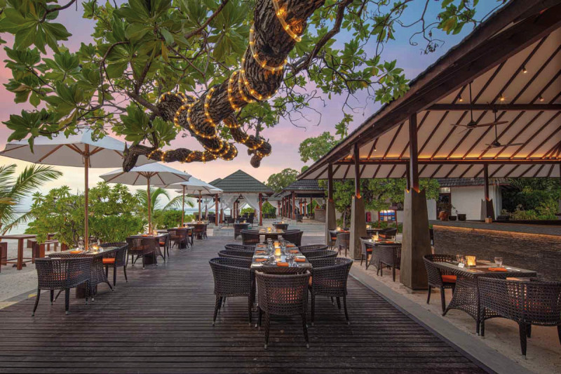 ADAARAN Select Meedhupparu