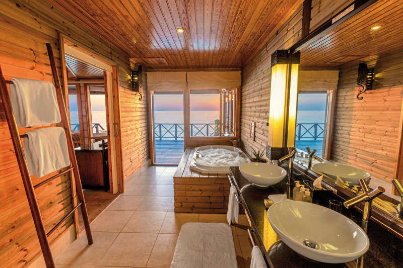Beispiel Bad Ocean Jacuzzi Water Villa