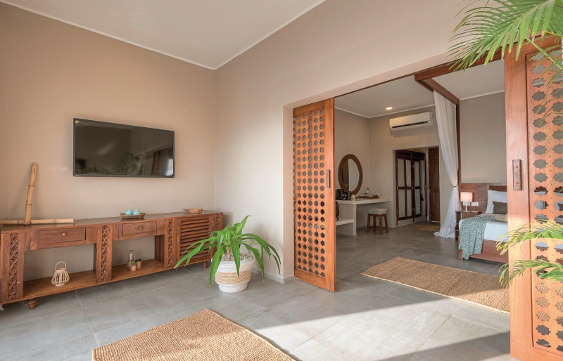 Wohnbeispiel Sea Front Beach Villa with Pool