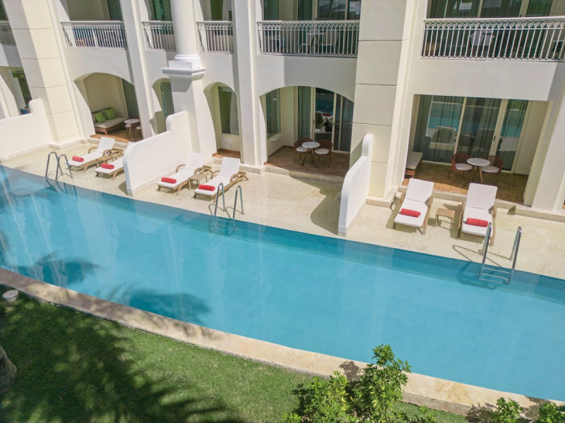 Beispiel Terrasse Swim Out Butler Suite