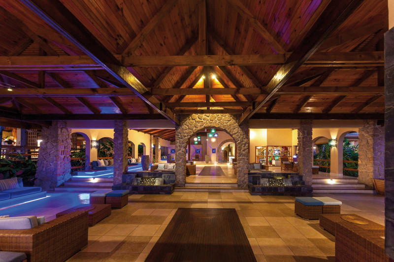 Coco de Mer & Black Parrot Suites