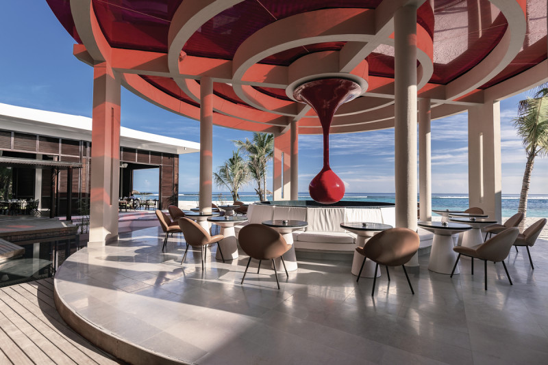 OBLU SELECT Sangeli