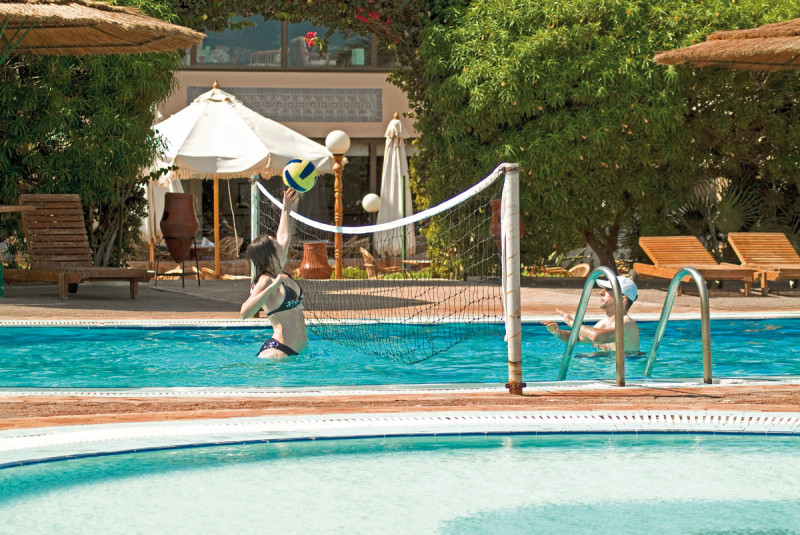 Flamenco Beach & Resort