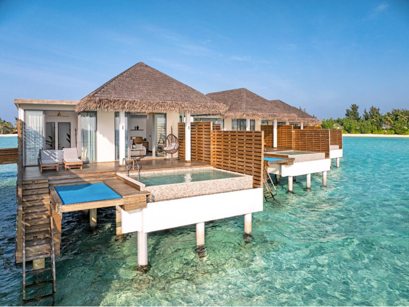 Wohnbeispiel Overwater Pool Villa