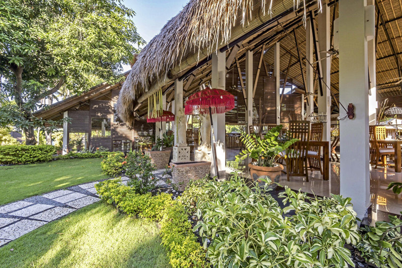 Siddhartha Ocean Front Resort & Spa