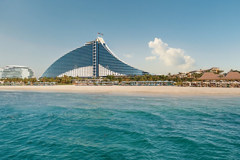 Jumeirah Beach Hotel ●●●●●○