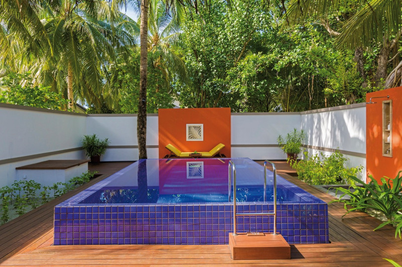 Deluxe Beachfront Pool Villa