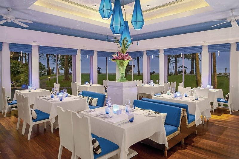 Dusit Thani Laguna Phuket Resort ●●●●●