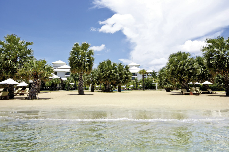 Ravindra Beach Resort & Spa