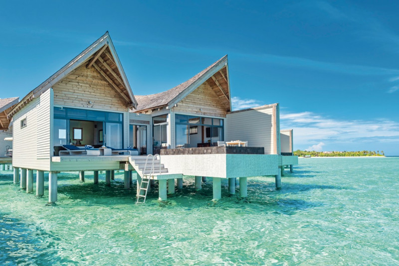 Wohnbeispiel Overwater Pool Villa