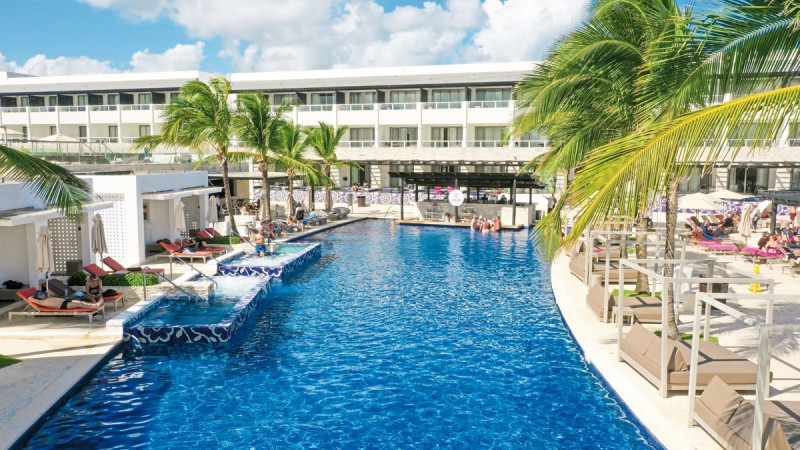 Royalton CHIC Punta Cana ●●●●●