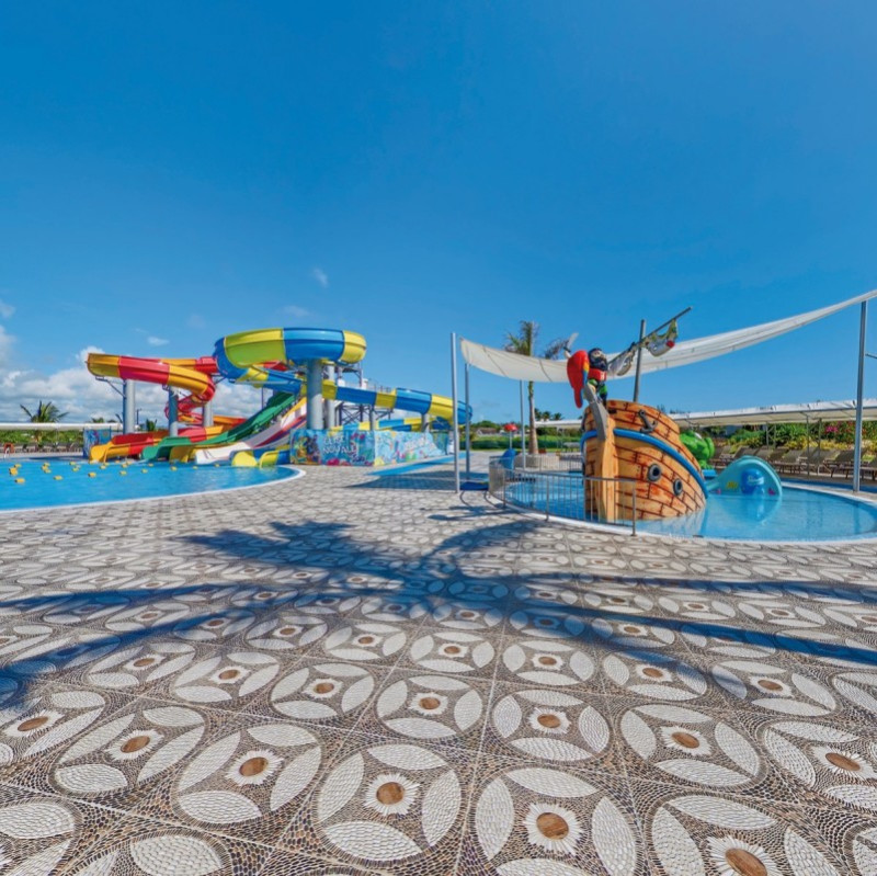 Crystals Beach Resort Belle Mare ●●●●