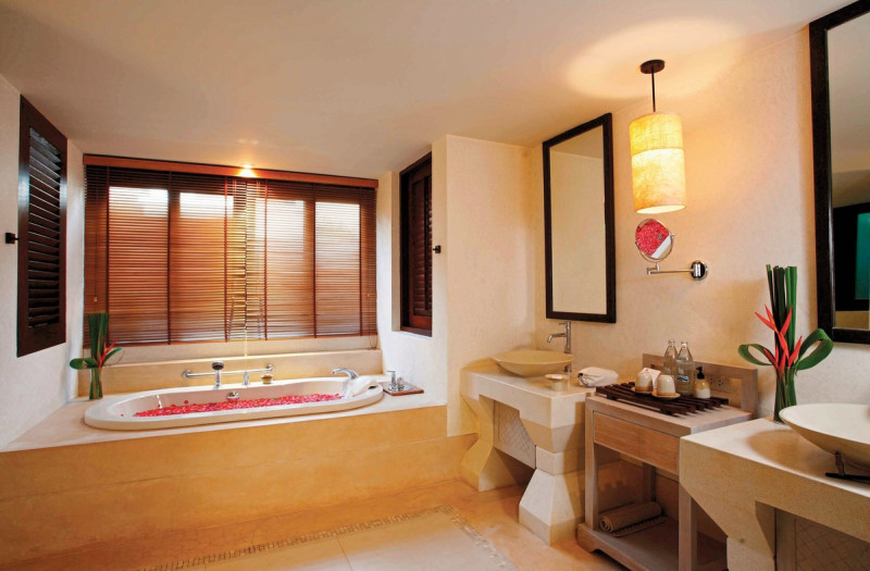 Badbeispiel Pool Villa