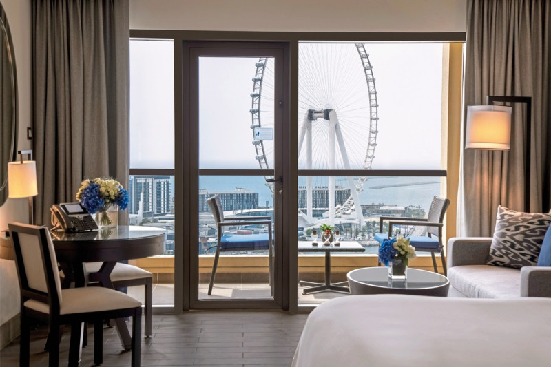 Wohnbeispiel Ain Dubai sea view room with balcony
