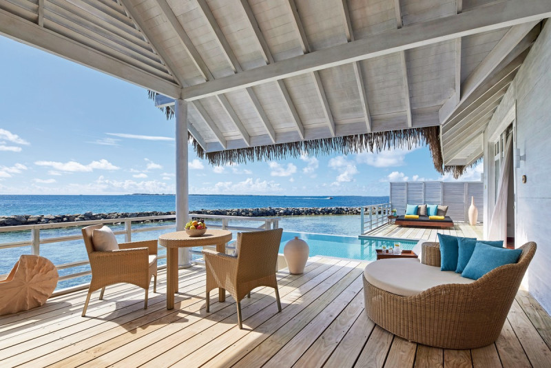 Wohnbeispiel Over Water Suite with Private Pool