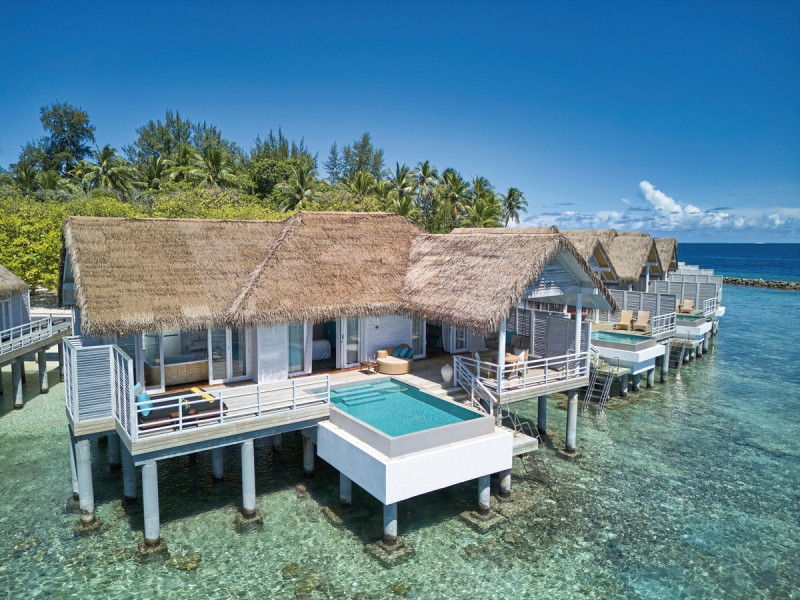 Wohnbeispiel Over Water Suite with Private Pool